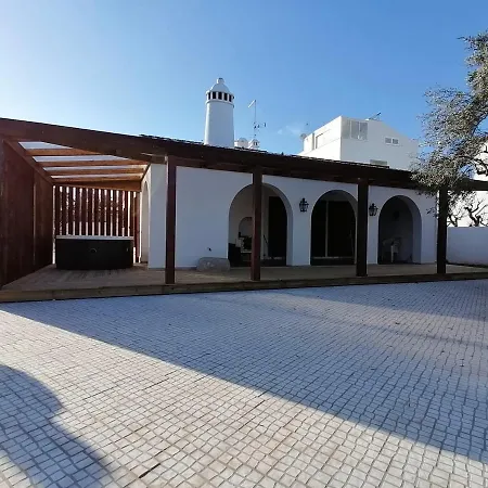 House With 3 Bedrooms In With Wonderful Sea View Enclosed Garden And Wifi 2 Km From The Beach Tavira